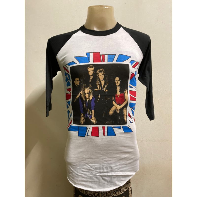 เสื้อวง แขนสามส่วน Def Leppard สไตล์วินเทจ