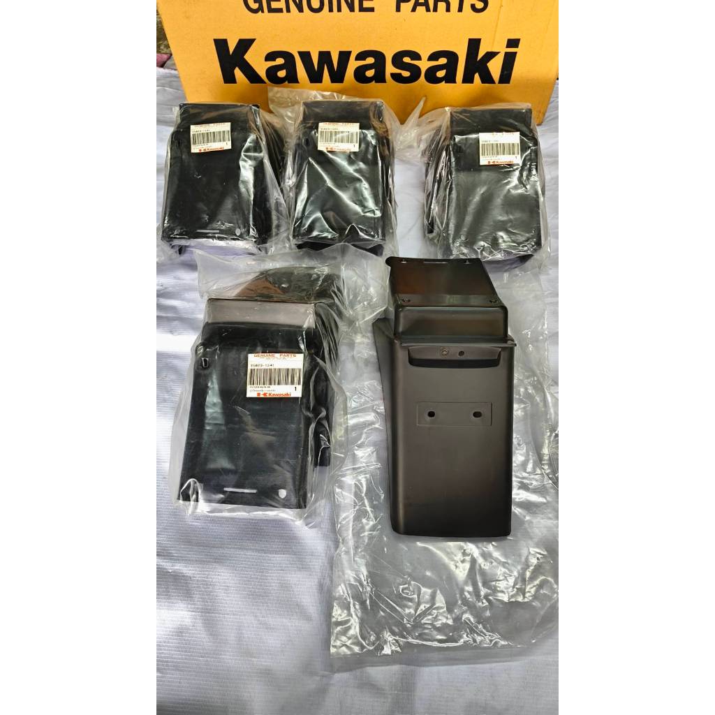 บังโคลนท้าย บังโคลนหลัง เซอร์ปิโก้ แท้ใหม่ Kawasaki Serpico 150cc.