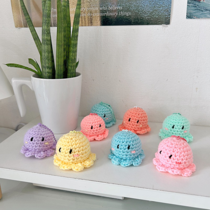 พวงกุญแจไหมพรมปลาหมึก🐙