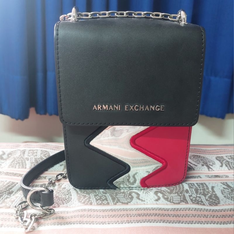 กระเป๋าสะพายข้าง Armani Exchange ใหม่ มือ 1