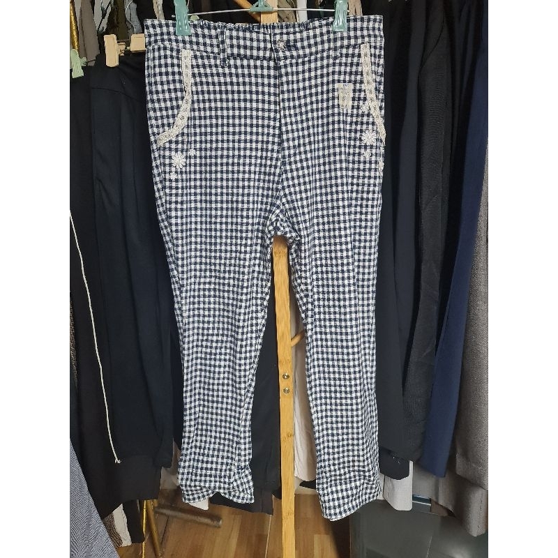 กางเกงขา 5 ส่วน axes famme มือสอง#w885