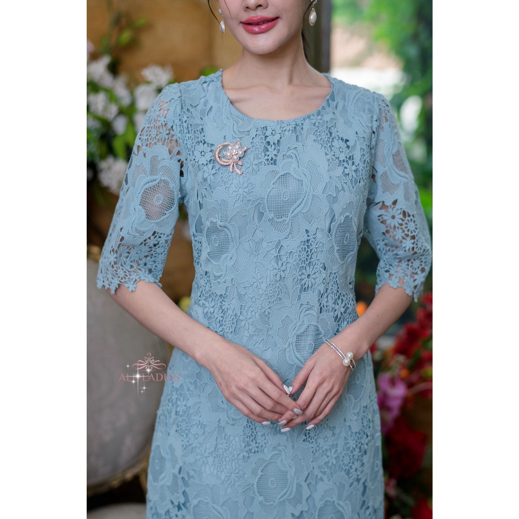 All Ladies เดรสลูกไม้ชายพลีท มี 3 สีให้เลือกจะใส่ออกงาน ใส่ทำงาน สวยมากเนื้อผ้าลูกไม้คัดเกรดอย่างดี