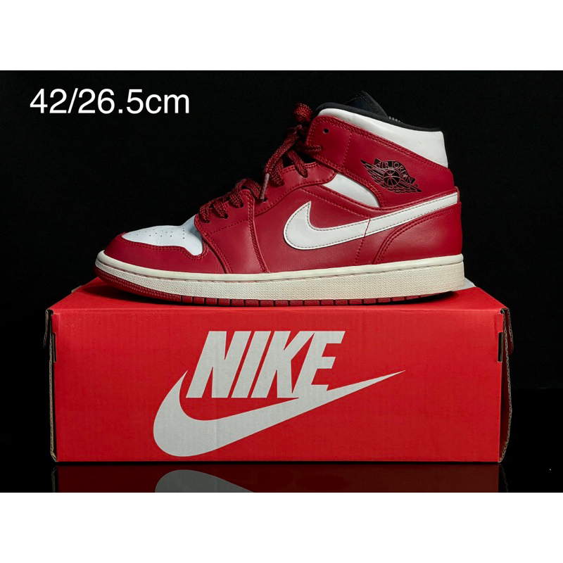 รองเท้ามือสองของแท้ Nike Air Jordan 1 Mid Chicago Gym Red