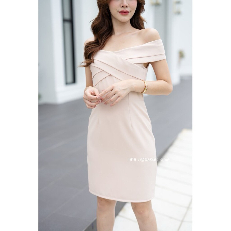 เดรสงานแต่ง สีครีม ร้าน Pastel Time