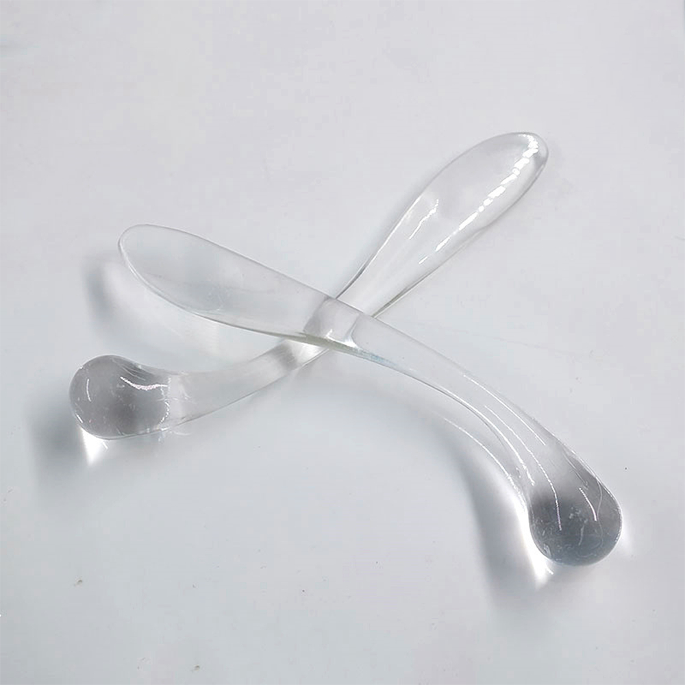 ที่ตักครีม ขนาด 1.3 * 7.7 cm. แท่งอคิริคนวดรอบดวงตา 3ชิ้น