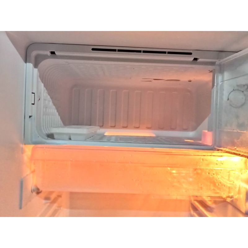 ตู้เย็น 1 ประตู/ตู้เย็นมินิบาร์ มือ2สภาพนางฟ้า#ยี่ห้อTOSHIBA รุ่นG-D149ขนาด 145.9 ลิตร (5.2 คิวบิกฟุต)