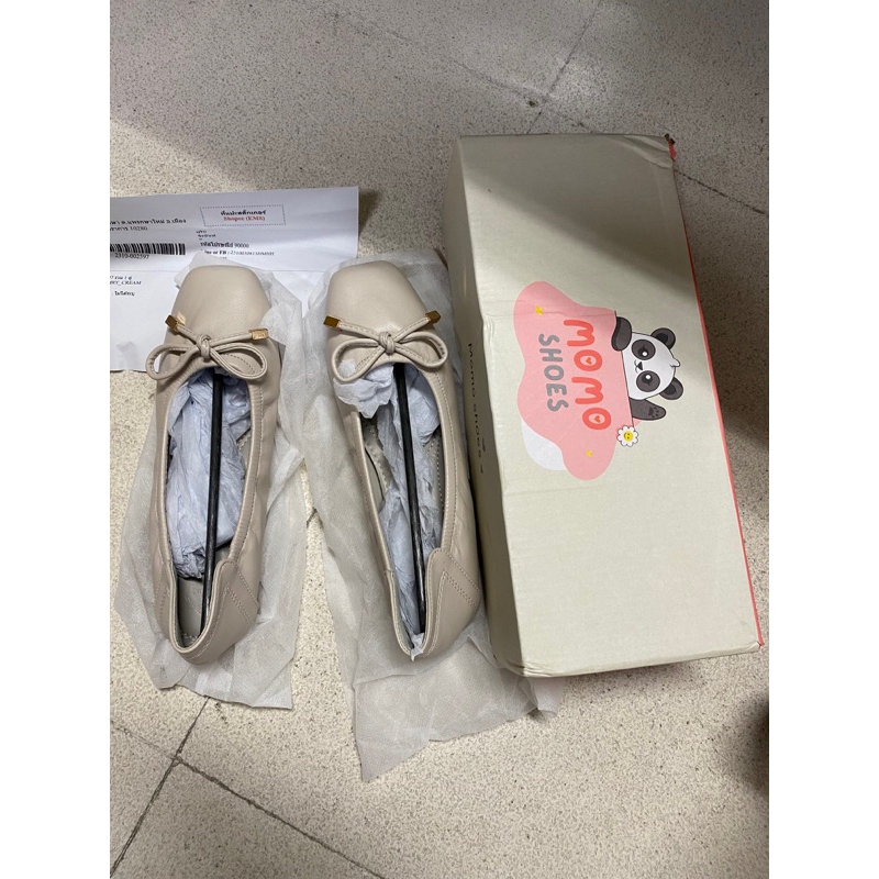momo shoes สีครีมไซต์ 37 เหมาะสำหรับเท้า 36