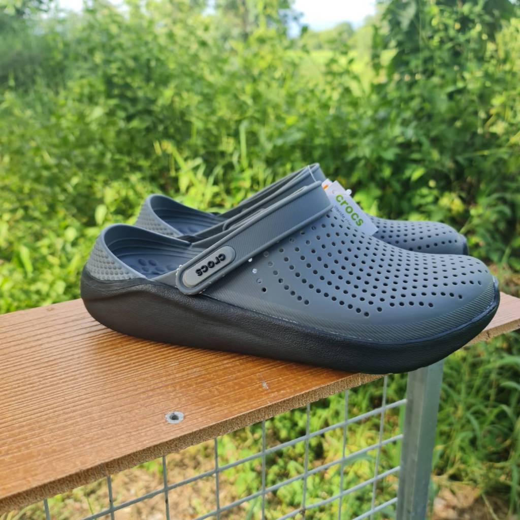 Crocs LiteRide Clog Outled แท้ สีดำมี6สี รองเท้าหัวโต น้ำหนักเบาพืนนีมใส่สบาย สวยทันสมัย ส่งไวจากไทย 1-3 วันได้รับของ