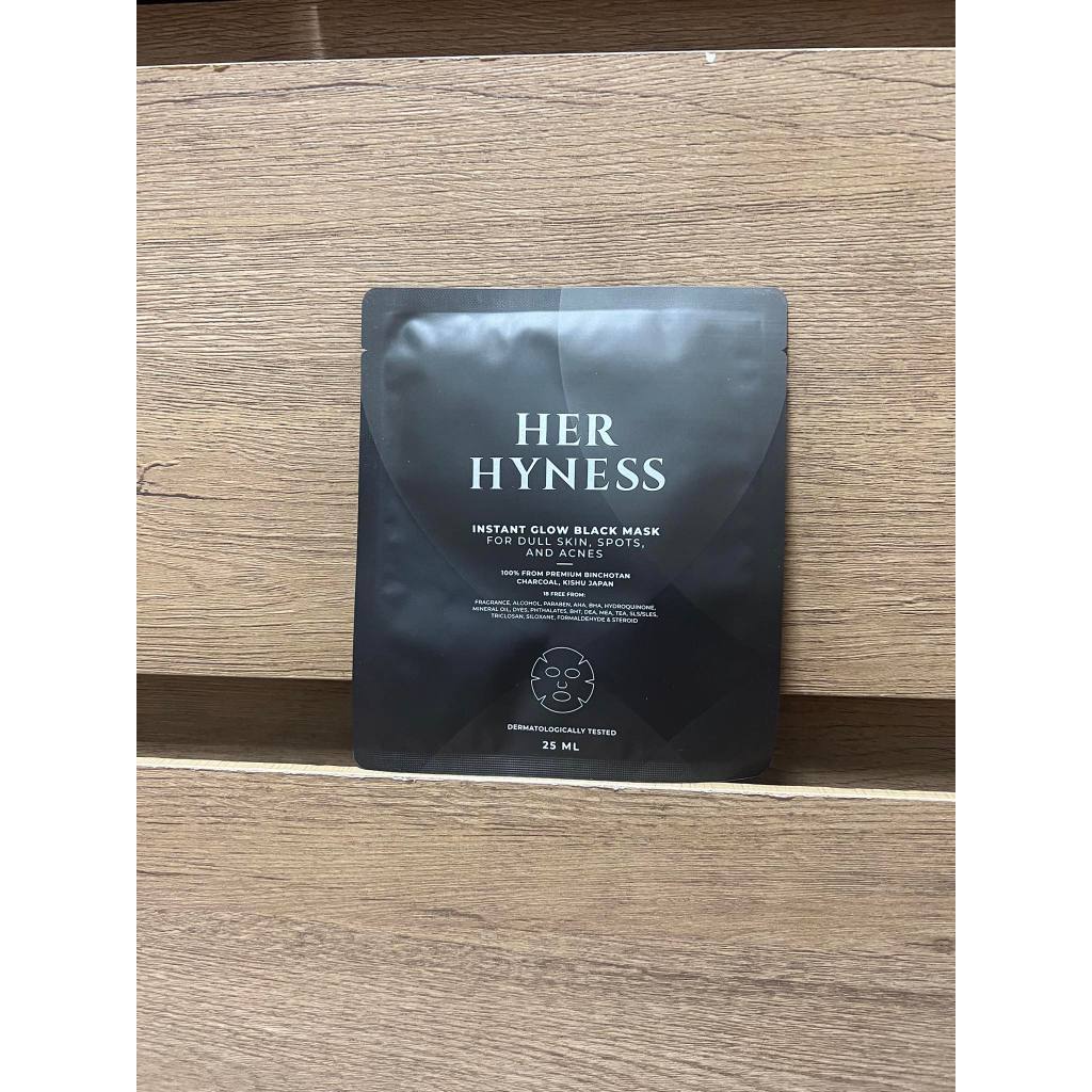 HER HYNESS INSTANT GLOW BLACK MASK 1 แผ่น