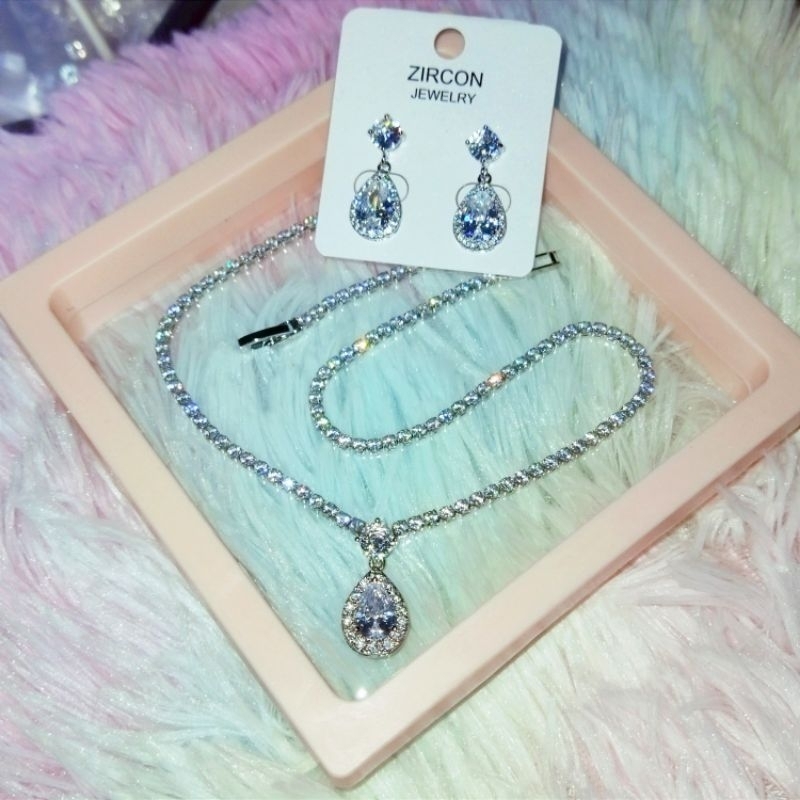 สร้อยคอพร้อมจี้เพชรCz AAA+