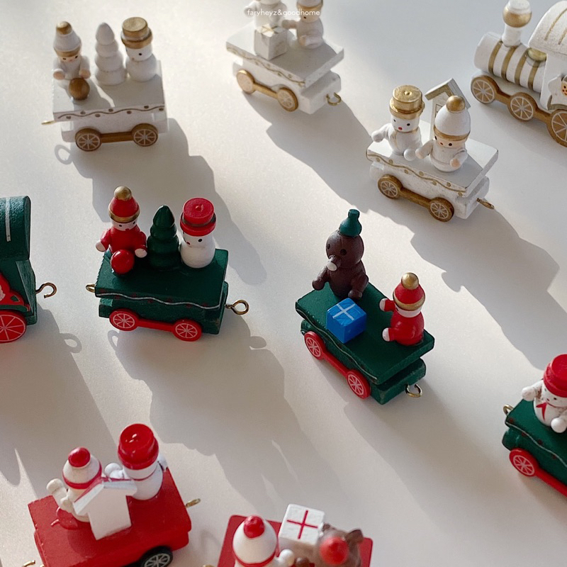 รางรถไฟตกแต่งเทศกาลคริสต์มาส Christmas decorations wooden train | faryheyz