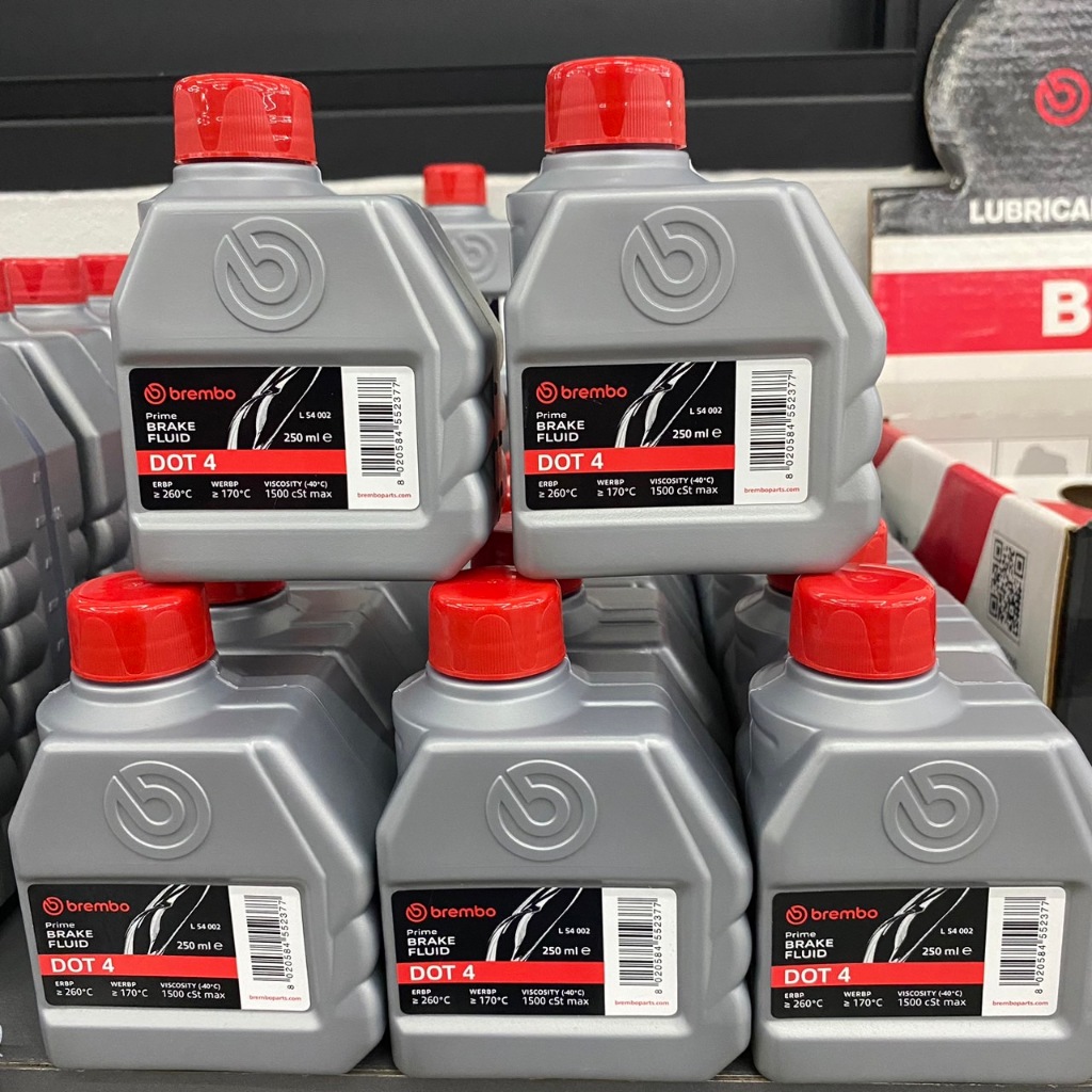 Brembo น้ำมันเบรค Dot 4,Dot 5.1 ของแท้ 100% (Leewattana อะไหล่แต่งมอเตอร์ไซค์)