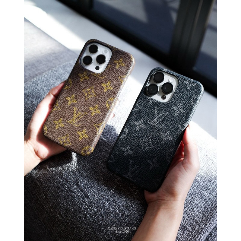 LV phone case for iphone🤎🖤