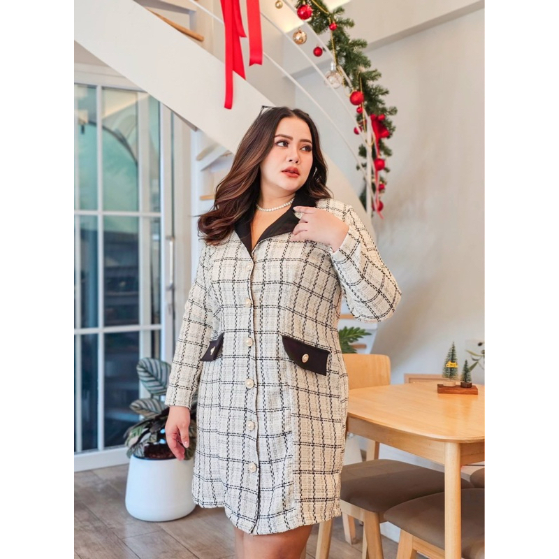 Working Tweed Minidress มินิเดรสแขนยาวทรงสวย