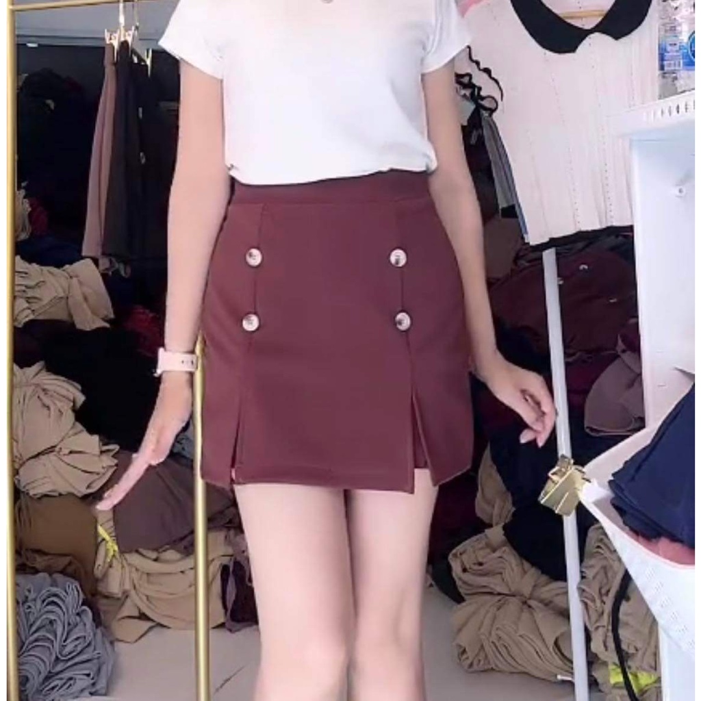 กางเกงกระโปรงดีเทลแต่งกระดุม