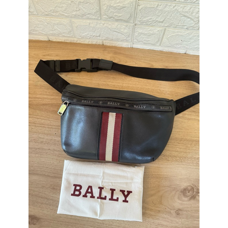 กระเป๋าคาดอก Bally ของแท้100% collection ล่าสุด