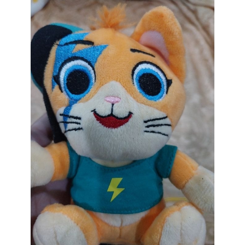 ตุ๊กตามือสอง 44 cats ขนาด 6 นิ้ว 40 บาท ต