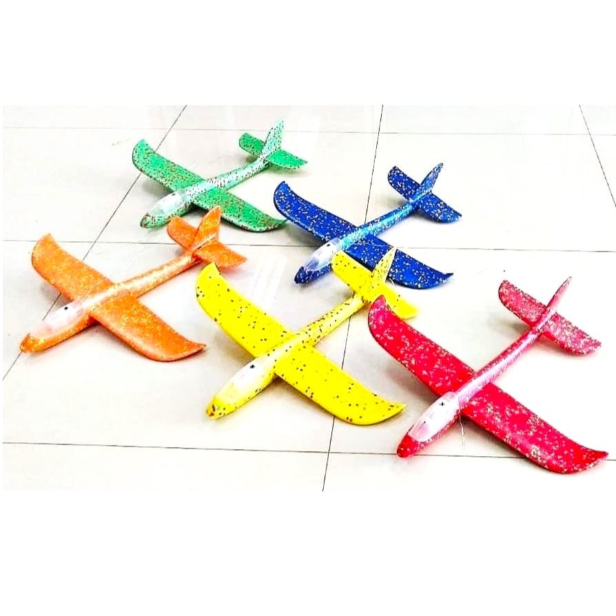 เครื่องบินโฟม เครื่องบินร่อน มีไฟ ลำใหญ่ ยาว 45 ซม. กว้าง 48 ซม. สีสันสวยงาม ตามรูป ราคาถูก