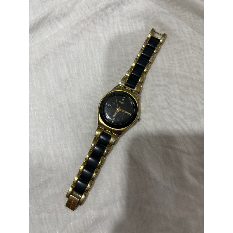 มือสอง-นาฬิกาข้อมือผู้หญิง Swatch แท้💯 สภาพใช้งาน ข้อมือ 12-14 cm ไม่มีอุปกรณ์