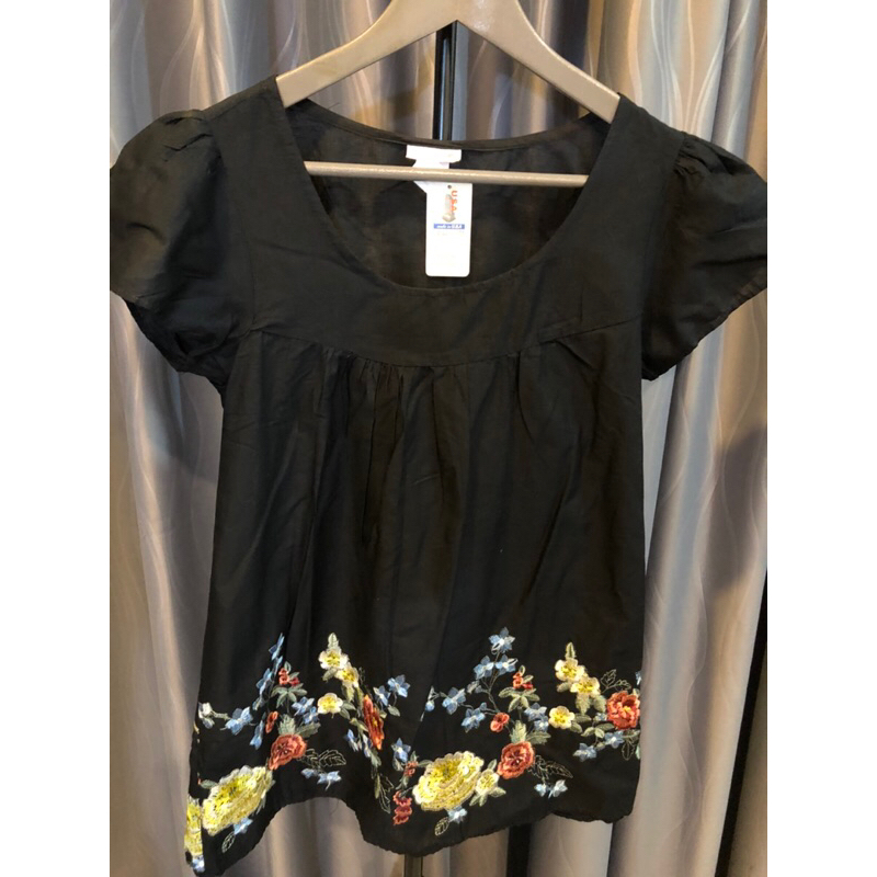 Z75. เสื้อผ้าคอตตอนมือหนึ่งสีดำ