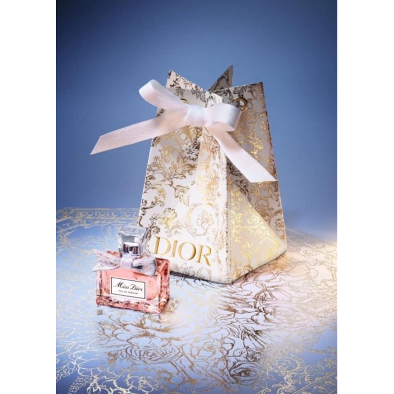 น้ำหอม Miss Dior Eau De Parfum ขนาด 5 มล. พร้อมกล่องรุ่นพิเศษ "Millefiori Book"