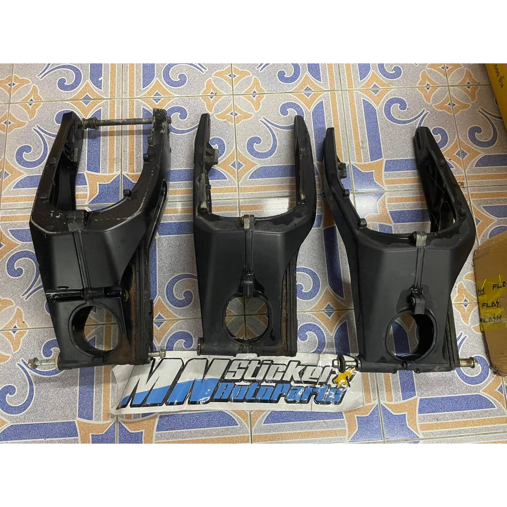 สวิงอาร์ม  R15 ตัวเก่า - All New R15 สินค้ามือสอง