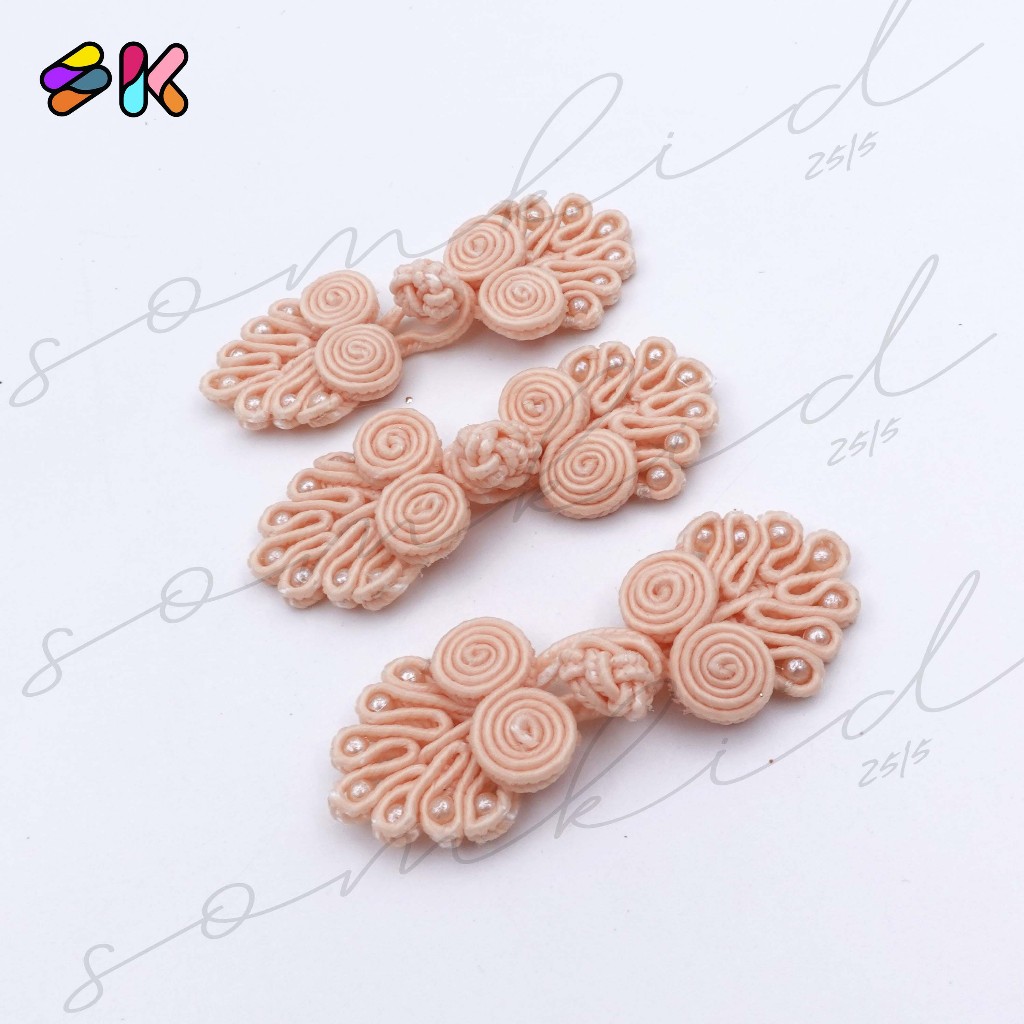 somkid กระดุมกี่เพ้า กระดุมจีน กระดุมติดชุดกี่เพ้าจีนลายนกยูง มีมากกว่า10สี  ขนาด6เซนติเมตร - รูปที่ 5