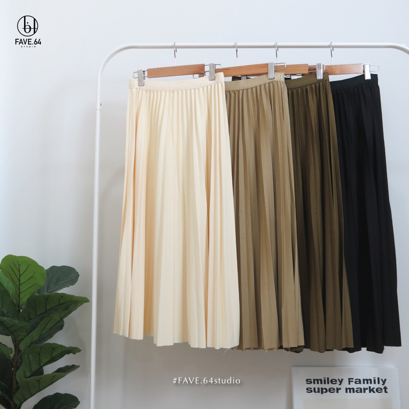 Luna Pleated Skirt กระโปรงพลีท