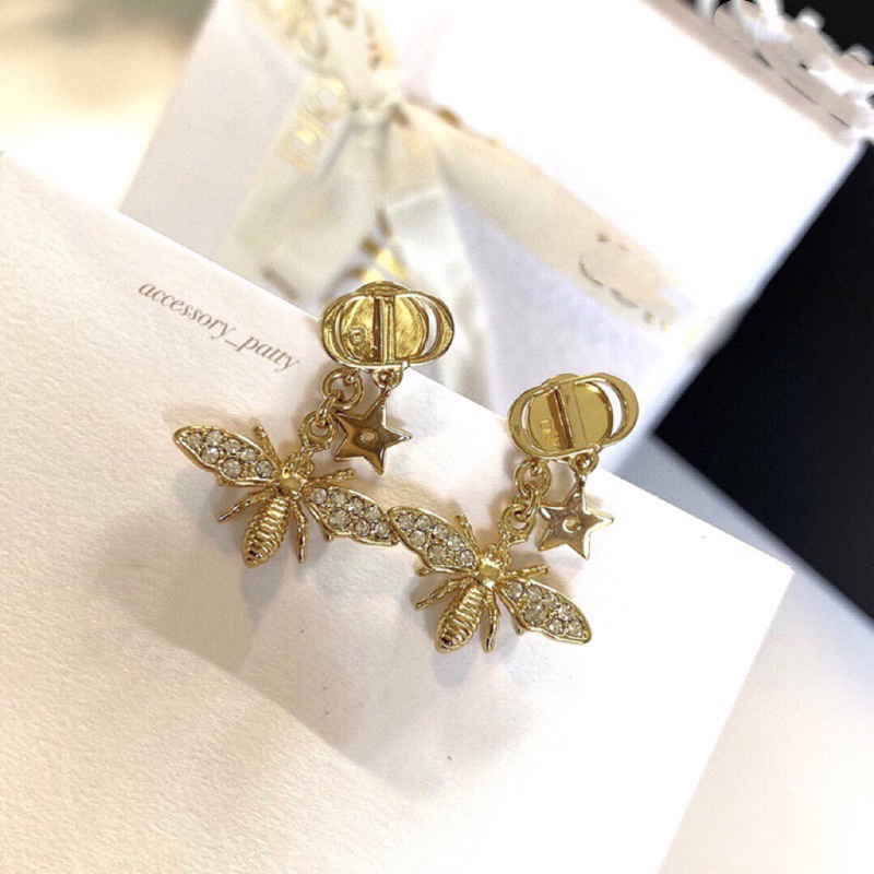 💛ต่างหูCd รุ่นD13 ดีไซน์ใส่ได้2แบบค่ะ หน้าห้อยจี้ดาว ทับหลังเป็นผึ้งฝังเพชรค่ะ✨ - รูปที่ 4