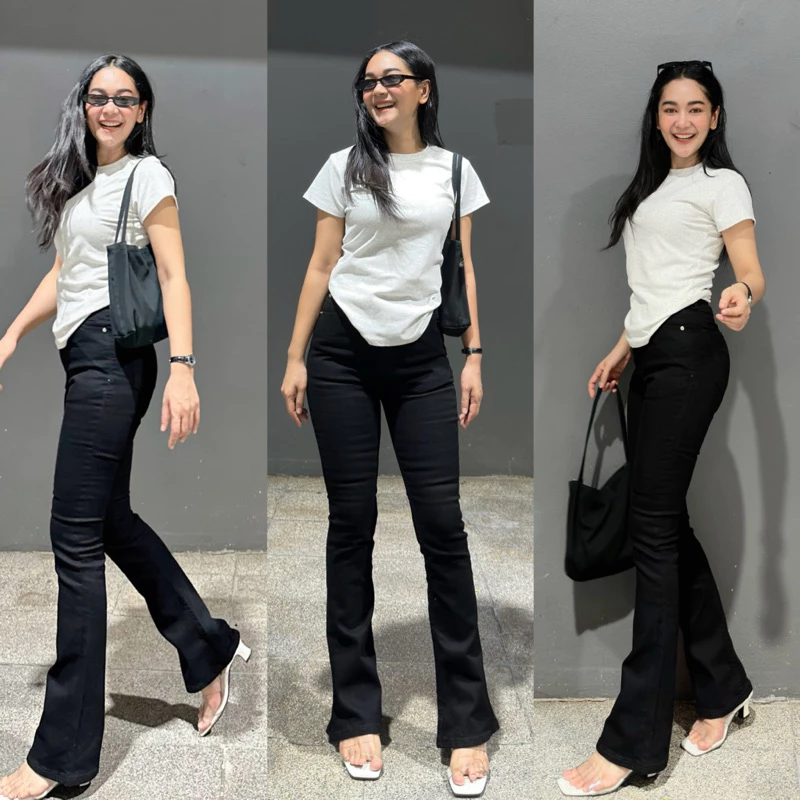 ยีนส์ WANWI Code.W19 กางเกงยีนส์ขาม้าเล็กเอวสูงผ้ายืดสีดำสนิท