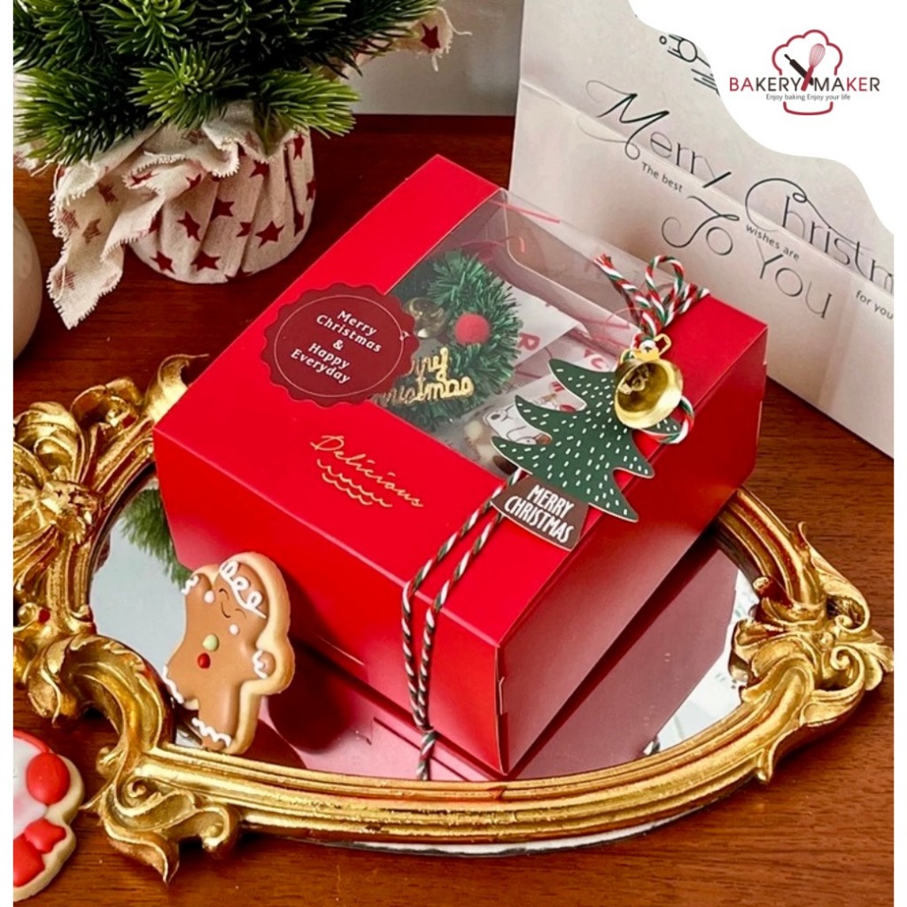 ป้ายห้อย กระดาษรูปต้นสน 12 ชิ้น พร้อมโซ่ทองไข่ปลา / Tags Christmas tree คริสต์มาส