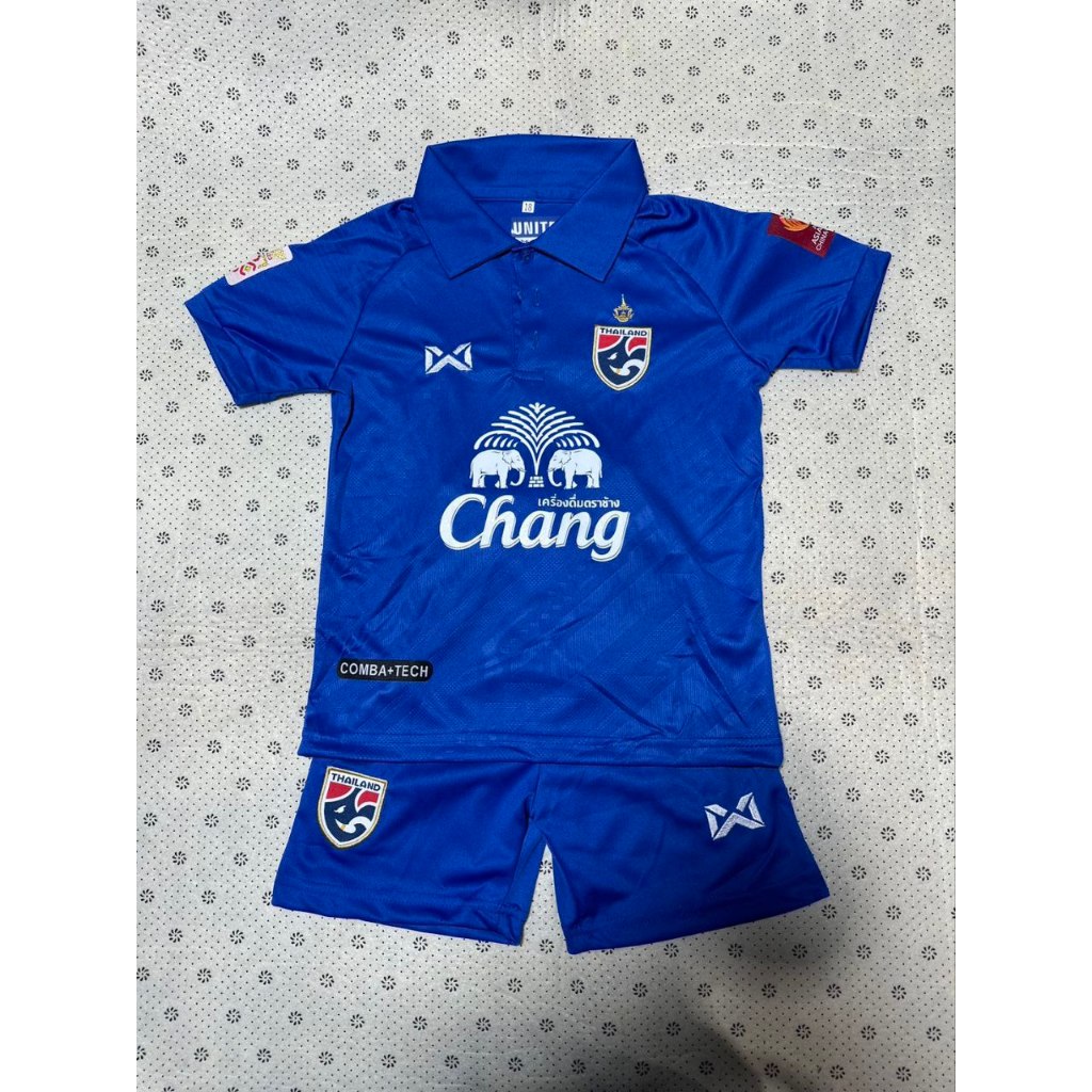 ชุดฟุตบอลเด็ก ทีมชาติไทยสีน้ำเงิน ชุดเด็ก ชุดกีฬาเด็ก มีเสื้อพร้อมกางเกงค่ะ