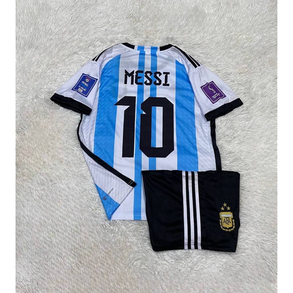 ชุดกีฬา อาร์เจนตินา มีชื่อกับเบอร์ Messi รุ่นใหม่ล่าสุด ปี 2023-24 มีเสื้อ + กางเกง