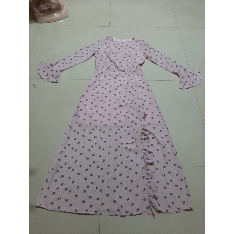 งานป้ายJARIYA  เดรสชมพู