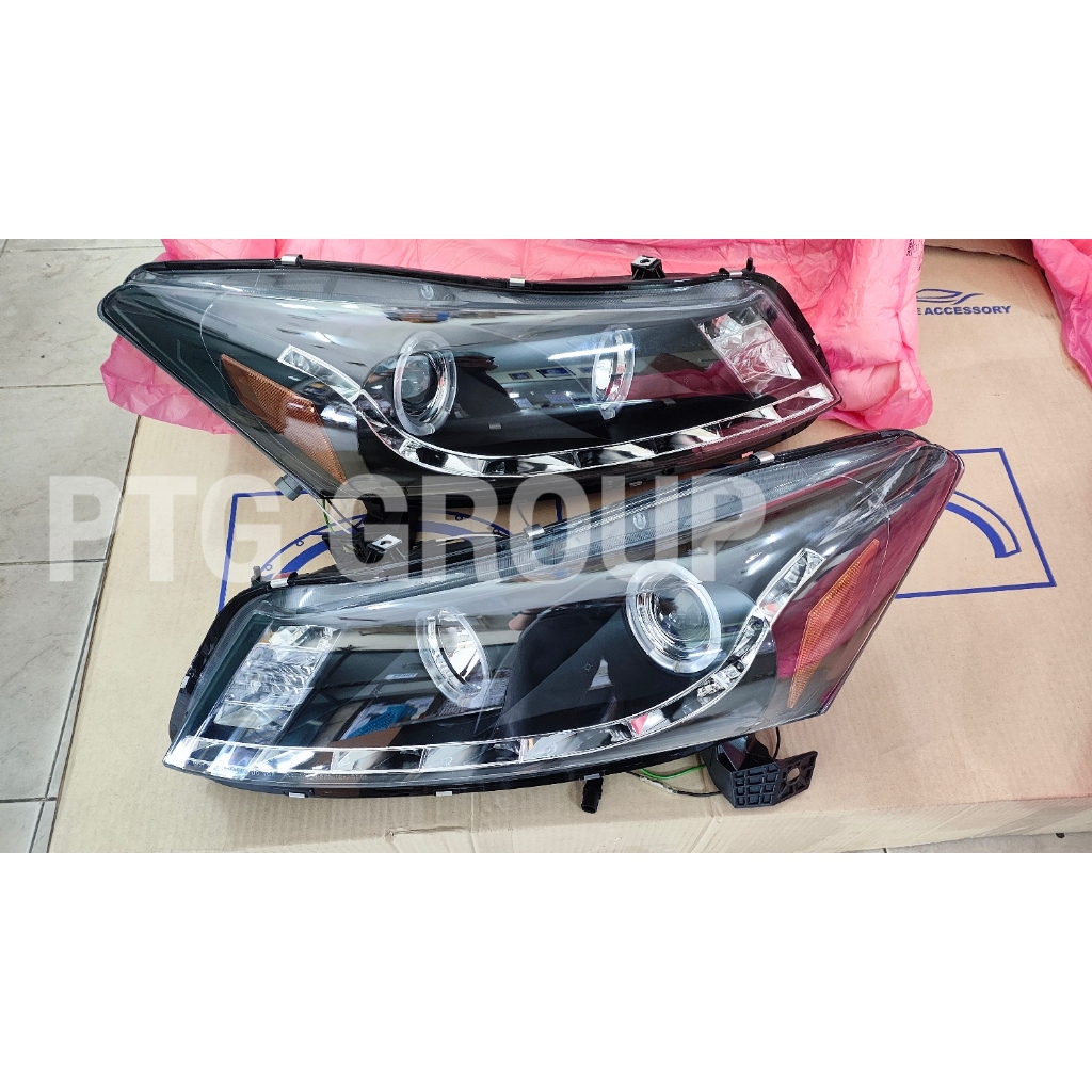โคมไฟหน้า HONDA ACCORD G8 2008-2011 / ขายเป็นคู่