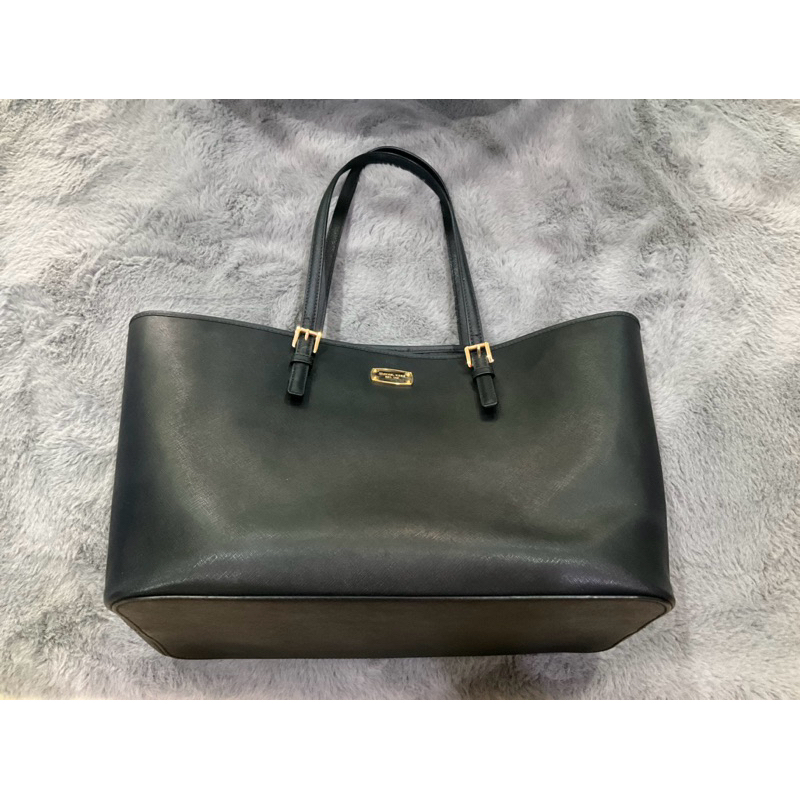 Used like new  กระเป๋า tote แท้ Like New จากอเมริกา