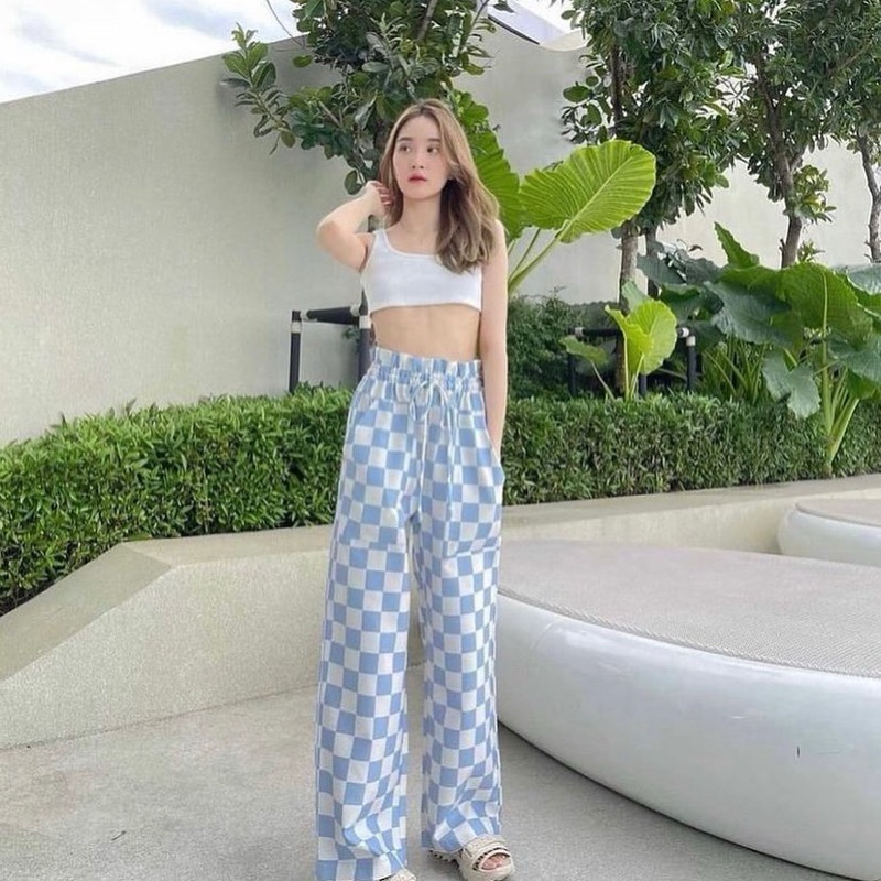 CHECKER PANTS ♟️⚪(bnkbrand) #lookbooklookbook triplebshop frontnine prettythingonme shuuxme chamniii