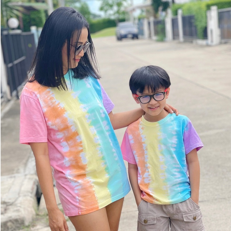 เสื้อมัดย้อม สีพาสเทล ใส่ได้ทั้งครอบครัว COTTON USA™  (Colorfu+Bars คัลเลอร์ฟูบาร์)