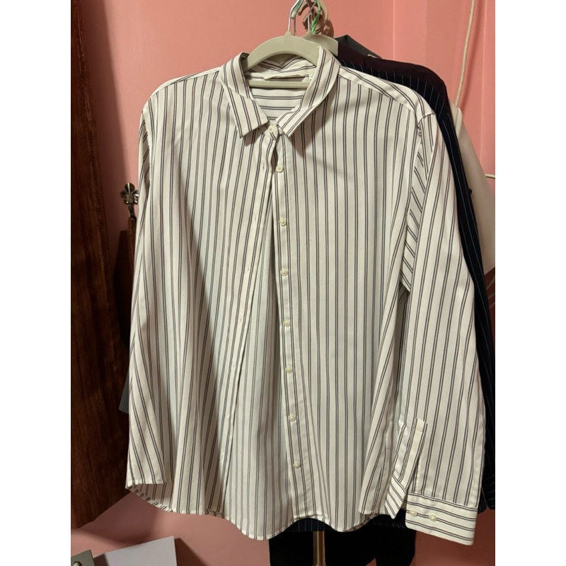เสื้อเชิ้ต uniqlo ผ้าเรยอน ไซส์ M/L