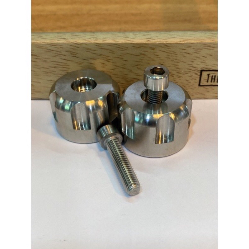 ตุ้มปลายแฮนด์ สแตนเลส X-Max ทุกปี ลายหยดน้ำ/ก้นหอย/เฟือง สีเงิน สำหรับรถ Yamaha ปลายแฮนด์แต่ง ราคา ถูกที่สุด ดีลบีเคเค แกลเลอรีภาพที่ 7