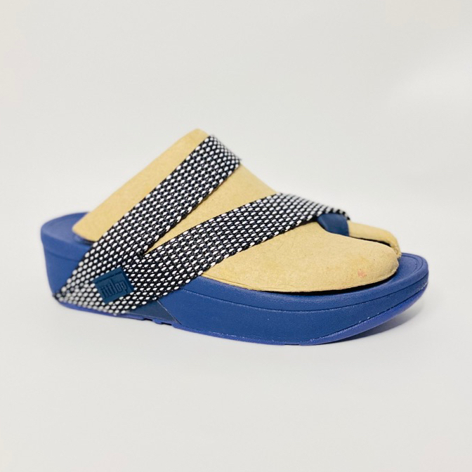 รองเท้า Fitflop ของผู้หญิงของผู้ชาย มีไซด์ 36–44ลายจุดขาวสินค้าขายดีราคาเหมาะสมใช้งานได้ทนจ้า