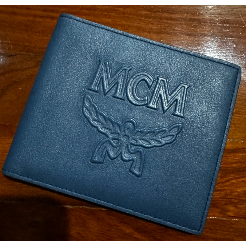 กระเป๋าสตางค์ MCM แท้