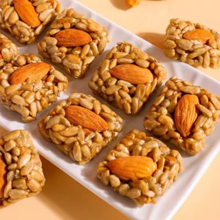 เมล็ดทานตะวัน(10ซอง) เมล็ดอัลมอนด์ ขนม ของว่างทานเล่นอร่อย 瓜…