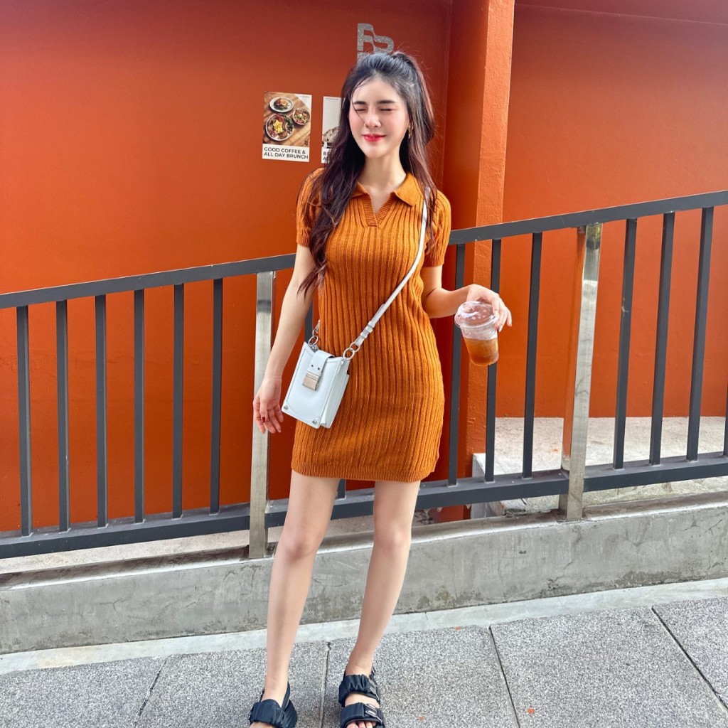 🌈MesubShop🌈มินิเดรส ผ้าไหมพรมถักใหญ่ ผ้ายืดตามตัวสาวอวบใส่ได้ 🐱 ทรงคอโปโล ทรงแบ๊วน่ารักม้าก รุ่น เดรสไดนาไมท์ B-001-2-A