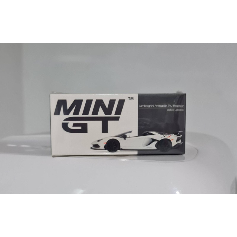 mini gt lamborghini SVJ