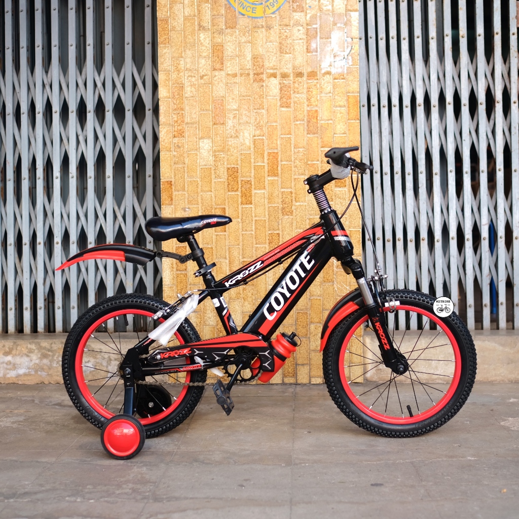 จักรยานเด็ก จักรยานมีโช๊ค ขนาด 16 นิ้ว โช๊คหน้า COYOTE KRO77 บังโคลนหลัง พร้อมกระติกน้ำ