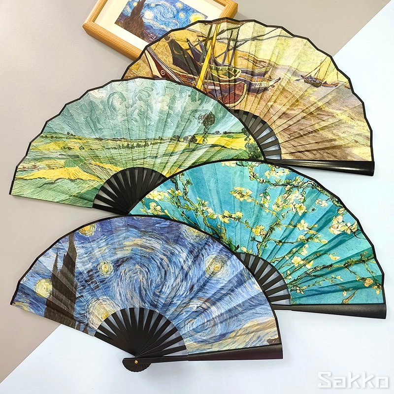 พัดภาพสไตล์แวนโก๊ะ ราตรีประดับดาว พัดจีน ขนาด 10 นิ้ว ด้ามจับพลาสติกเนื้อผ้า（2 ชิ้นส่งฟรี）