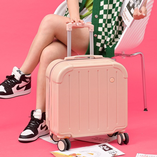 กระเป๋าเดินทาง กระเป๋าล้อลาก ขนาด 18 นิ้ว ถือขึ้นเครื่องได้