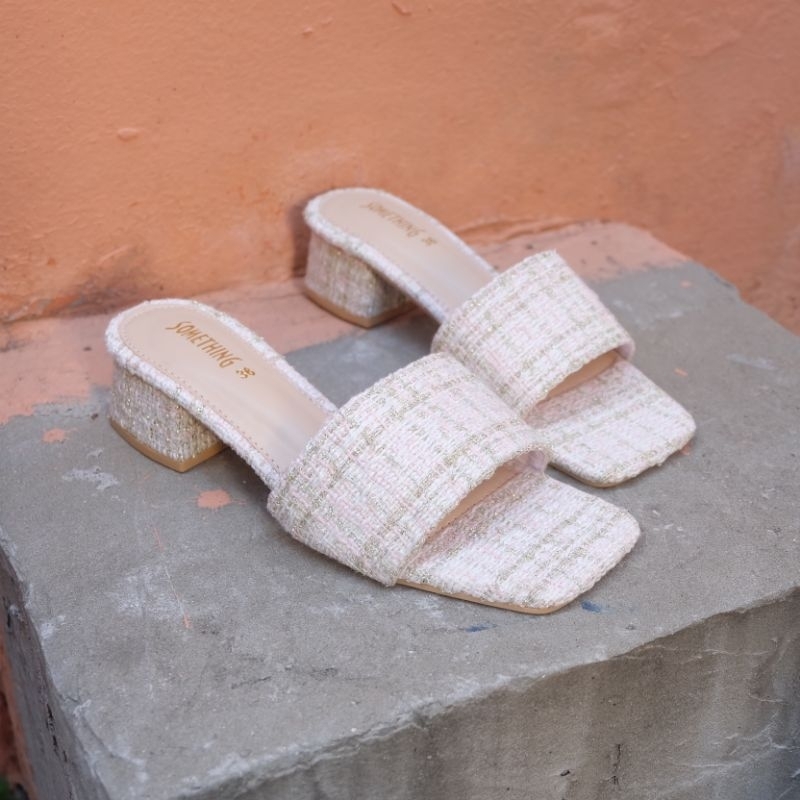 ลด 50% เก็บโค้ดในไลฟ์สด 🩰 OHODOODEE 👡 รองเท้าหน้าสวม ลายผ้ากระสอบสวยหวาน เสริมส้นด้านหลังสูง 👡🩰