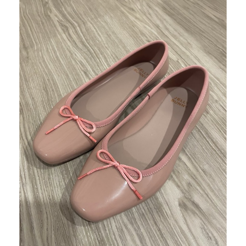 ส่งต่อรองเท้า Jelly bunny